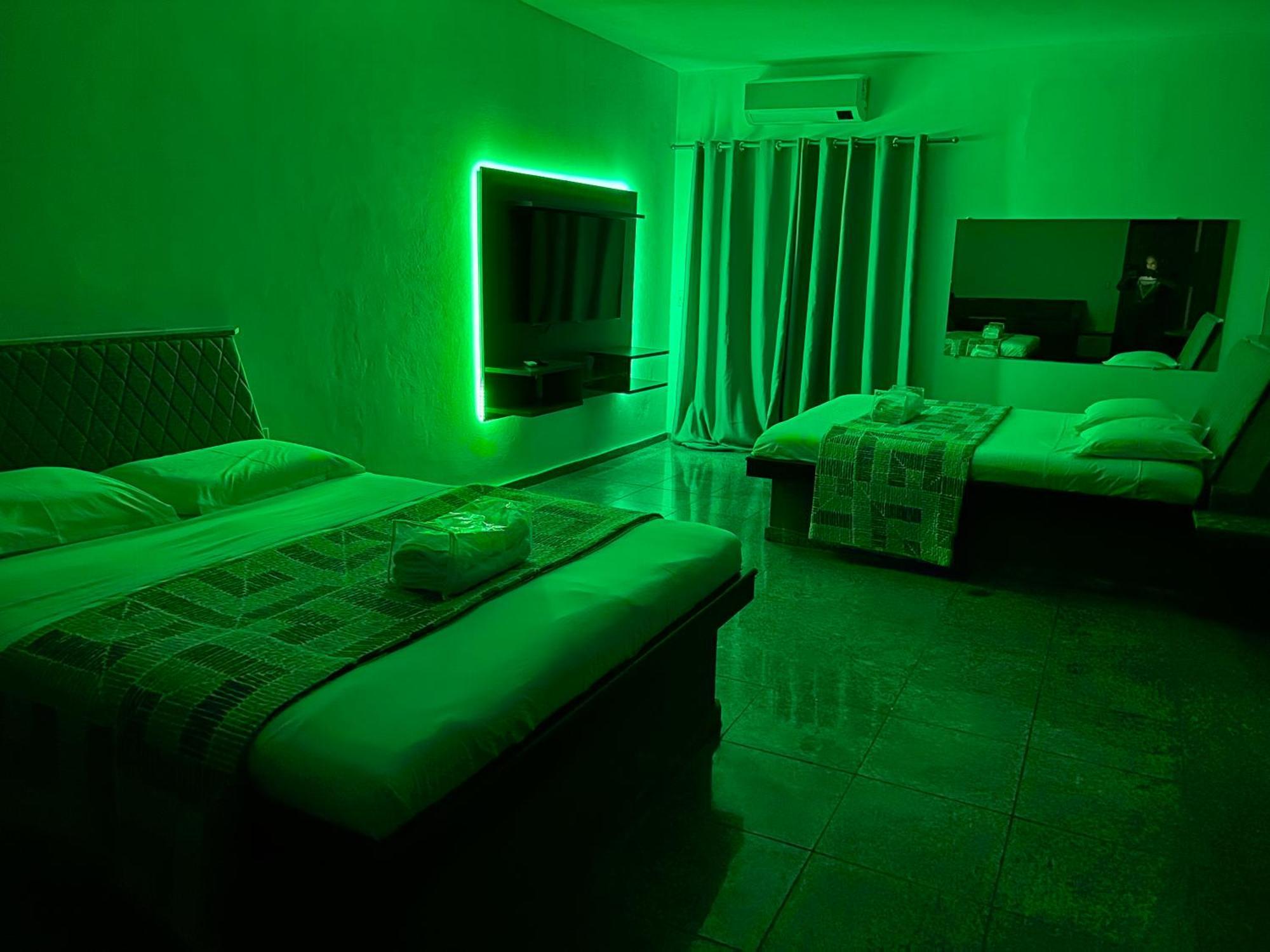 ברוטס Gran Luha Motel, Hotel E Chales מראה חיצוני תמונה
